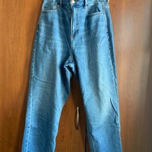 American eagle mom jeans